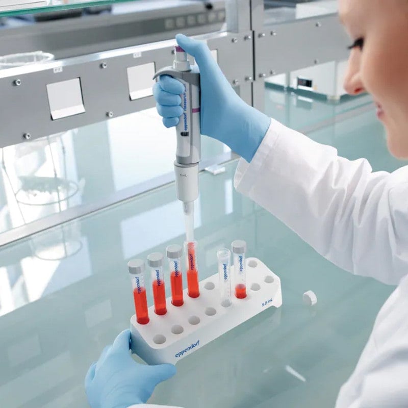 epT.I.P.S.® Reloads (Eppendorf Quality™) 0.25 - 2.5 mL, red