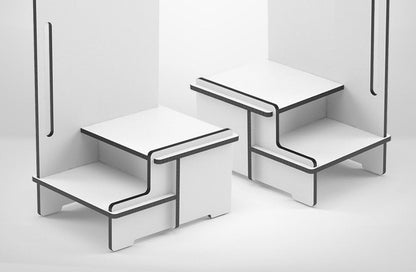 ScreenUp® Step-Up Platform with round handrail
